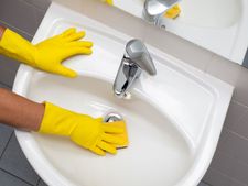 ಈ ವಿಧಾನದಿಂದ ವಾಶ್‌ಬೇಸಿನ್ ಅನ್ನು ಪಳಪಳಗೊಳಿಸಿ