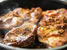 ಸುಲಭವಾಗಿ ತಯಾರಿಸಬಹುದಾದ ಪೆಪ್ಪರ್ ಚಿಕನ್ ಡ್ರೈ ರೆಸಿಪಿ