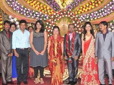 ಅಣ್ಣನ ವಿವಾಹ ಆರತಕ್ಷತೆ ಕಾರ್ಯಕ್ರಮದಲ್ಲಿ ಅಮೂಲ್ಯ ಮಿಂಚು