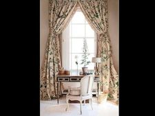 ಚಳಿಗಾಲದಲ್ಲಿ ಕರ್ಟನ್ ಬಣ್ಣಗಳನ್ನು ಆಯ್ಕೆಮಾಡುವುದು ಹೇಗೆ?