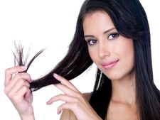 ಜಾಹೀರಾತಿನಲ್ಲಿ ಕಂಗೊಳಿಸುವ ತೈಲ, ಶಾಂಪೂಗೆ ಮರುಳಾಗಬೇಡಿ