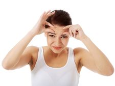 ತ್ವಚೆಯ ನೆರಿಗೆಗಳನ್ನು ಮರೆಸಿ ಸ್ಮಾರ್ಟ್ ಲುಕ್ ನಿಮ್ಮದಾಗಿಸಿ!