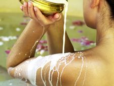 ಹಾಲಿನಂತಹ ಬಿಳುಪುಳ್ಳ ತ್ವಚೆ ನಿಮ್ಮದಾಗಬೇಕೆ? 