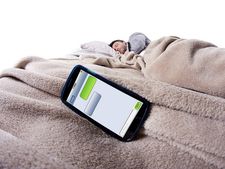 ಹಾಸಿಗೆ ಬಳಿ ಮೊಬೈಲ್ ಇಟ್ಟುಕೊಂಡರೆ ಅಪಾಯ ಗ್ಯಾರಂಟಿ.. 