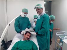 ಬೊಕ್ಕ ತಲೆಯಿಂದ ಪಾರಾಗಲು ಕೂದಲು ಕಸಿ