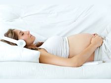 ಗರ್ಭಾವಸ್ಥೆಯಲ್ಲಿ ಗರ್ಭಿಣಿಯ ಮಲಗುವ ಭಂಗಿ ಹೇಗಿರಬೇಕು?  