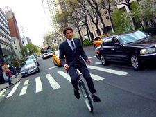 ತಮಾಷೆ ಅನ್ನಿಸಿದರೂ, ಇವರ ಸಾಧನೆಯನ್ನು ಮೆಚ್ಚಲೇಬೇಕು 