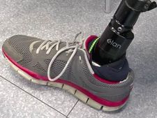 ಕೋಪ ನೆತ್ತಿಗೇರಿಸಿಕೊಂಡ ಇವರು ಮಾಡಿದ ರಂಪಾಟ ನೋಡಿ...