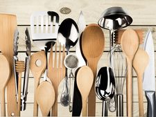 ಅಡುಗೆ ಕೋಣೆಯಲ್ಲಿ ಪಾತ್ರೆಗಳ ಜೋಡಣೆ ಹೀಗೆ ಮಾಡಿ	 