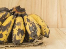 ಮುಖದ ಅಂದಕ್ಕೆ- ಬಾಳೆ ಹಣ್ಣಿನ ಫೇಸ್ ಪ್ಯಾಕ್....