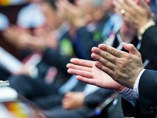 ಲವಲವಿಕೆಯ ಆರೋಗ್ಯಕ್ಕೆ, 20 ನಿಮಿಷ ಚಪ್ಪಾಳೆ ತಟ್ಟಿ ಸಾಕು! 