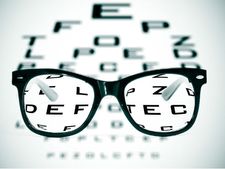 ಇಂತಹ ಲಕ್ಷಣಗಳು ಕಂಡುಬಂದರೆ 'ಓದುವ ಕನ್ನಡಕ' ಅತ್ಯವಶ್ಯಕ... 