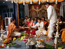 ಸಪ್ತಪದಿ ಇದು ಏಳೇಳು ಹೆಜ್ಜೆಗಳ ಅನುಬಂಧ....