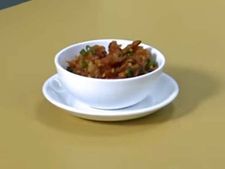 ಹೊಸ ರುಚಿ: ಟೊಮೇಟೊ ಬೆಳ್ಳುಳ್ಳಿ ಚಟ್ನಿ-ಸಕತ್ ರುಚಿ! 