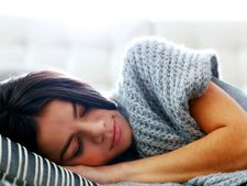 ಮಲಗಿದ ತಕ್ಷಣ ನಿದ್ದೆ ಬರಬೇಕೇ? ಹಾಗಾದರೆ ಈ ಆಹಾರಗಳಿಂದ ದೂರವಿರಿ!   