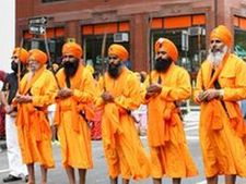 ಸಾಧು,ಸಂತರು ಕಾವಿ ಬಟ್ಟೆಯೇ ಧರಿಸುತ್ತಾರೆ, ಇದಕ್ಕೇ ಬೇರೆಯೇ ಕಾರಣವಿದೆ!!