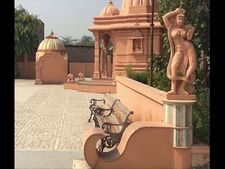 ಈ ಹಿಂದೂ ದೇವಾಲಯದಲ್ಲಿ ದಿನನಿತ್ಯ ಮುಸ್ಲಿಂ ಮಹಿಳೆಯನ್ನು ಪೂಜಿಸುತ್ತಾರೆ!  