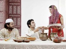 ಸೌದಿ ಅರೇಬಿಯಾದಲ್ಲಿ 'ಮಹಿಳೆಯರು' ಅಪ್ಪಿತಪ್ಪಿಯೂ ಹೀಗೆಲ್ಲಾ ಮಾಡಬಾರದು!!   