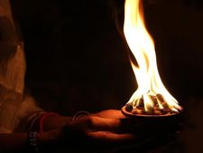 ಇದು ನಿಜ ಜೀವನದ ಕಥೆ: ಈಕೆ ನಿತ್ಯವೂ ಗಂಡನ ರಕ್ತವನ್ನೇ ಹೀರುತ್ತಿದ್ದಳಂತೆ! 