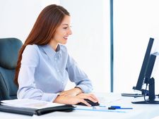 ನೇರವಾಗಿ ಕುಳಿತುಕೊಳ್ಳುವುದರಿಂದ ಬೆನ್ನುನೋವು ನಿಜವಾಗಿಯೂ ಕಡಿಮೆಯಾಗುವುದೇ?