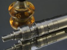 ಇ- ಸಿಗರೇಟ್ ಸೇವನೆಯಿಂದ ಶಾಶ್ವತವಾಗಿ ಶ್ವಾಸಕೋಶ ಹಾಳಾಗುತ್ತೆ... 