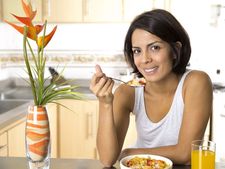 ಮುಟ್ಟಿನ ದಿನಗಳಲ್ಲಿ ವಿಶಿಷ್ಟ ತಿಂಡಿ-ತಿನಿಸುಗಳನ್ನು ತಿನ್ನಬೇಕೆನಿಸುತ್ತದೆಯಂತೆ! ಯಾಕೆ ಗೊತ್ತೇ 