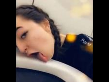 ಟಾಯ್ಲೆಟ್ ಸೀಟ್ ನೆಕ್ಕಿದ ಮನೆಕೆಲಸದ ಯುವತಿಯ ವಿಡಿಯೋ ವೈರಲ್!