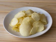 ನೆನಪಿಡಿ ಗರ್ಭಿಣಿಯರು ಅತಿಯಾಗಿ ಆಲೂಗಡ್ಡೆ ಚಿಪ್ಸ್ ತಿನ್ನಲೇಬಾರದು! 