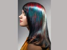 ನೀವು ಹೇರ್ ಡೈ ಬಳಸುತ್ತ ಇದ್ದೀರಾ ? ಹಾಗಾದ್ರೆ ನಿಮಗೆ ಕ್ಯಾನ್ಸರ್ ಕಟ್ಟಿಟ್ಟ ಬುತ್ತಿ !!