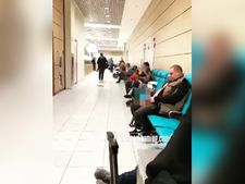 ಏರ್‌ಪೋರ್ಟ್‌ನಲ್ಲಿ ಪ್ರಯಾಣಿಕರ ಮುಂದೆಯೇ ಮೂತ್ರ ಮಾಡಿದ ಅಸಾಮಿ