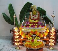 ವರಮಹಾಲಕ್ಷ್ಮಿ ಪೂಜೆ 2020: ಪೂಜೆಗೆ ಶುಭ ಮುಹೂರ್ತ, ಅದೃಷ್ಟ ಒಲಿಯಲು ಪೂಜೆಯ ವಿಧಿ ವಿಧಾನ