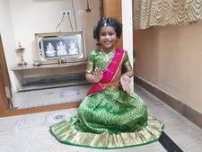 ವರಮಹಾಲಕ್ಷ್ಮಿ ವ್ರತ 2021: ಈ ಮುದ್ದು ಹೀಗೆ ಲಕ್ಷ್ಮಿಯನ್ನು ಕರೆದರೆ ಬಾರದೆ ಇರುತ್ತಾಳೆಯೇ?