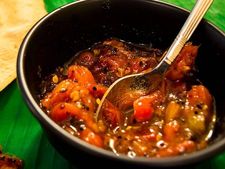  ರೆಸಿಪಿ: ಆಹಾ! ಟೇಸ್ಟಿ...ಟೇಸ್ಟಿ ಟೊಮೆಟೊ ತೊಕ್ಕು