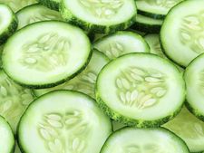  ಸೌತೆಕಾಯಿ ತಿನ್ನುವ ಮೊದಲು ಈ ವಿಷಯಗಳನ್ನು ನೆನಪಿನಲ್ಲಿಡಿ