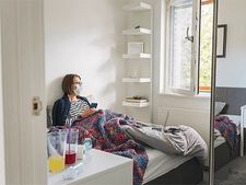 ಒಬ್ಬರಿಗೆ ಕೋವಿಡ್ 19  ಬಂದರೆ ಉಳಿದವರಿಗೆ ಹರಡದಿರಲು  ಮನೆಯನ್ನು ಹೇಗೆ ಸ್ಯಾನಿಟೈಸ್ ಮಾಡಬೇಕು?