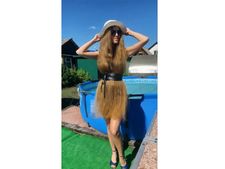 ಈ ಹುಡ್ಗಿ ತನ್ನ ಕೂದಲನ್ನೇ ಡ್ರೆಸ್‌ ರೀತಿ ಬಳಸಿದ್ದಾಳೆ ನೋಡಿ :  ವೀಡಿಯೋ ವೈರಲ್