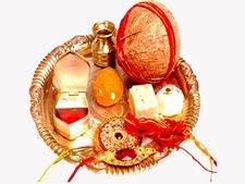 ವೈದಿಕ ಶಾಸ್ತ್ರ ಪ್ರಕಾರ  ಹಣದ ಸಮಸ್ಯೆ ನಿವಾರಣೆಗೆ ರಕ್ಷಾ ಬಂಧನದಂದು ಹೀಗೆ ಮಾಡಿ 