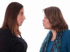 ಅತ್ತೆ-ಸೊಸೆ ಸಂಬಂಧ ಚೆನ್ನಾಗಿರಬೇಕಾ? ಹಾಗಾದ್ರೆ ಈ ಮಾತುಗಳನ್ನು ಅಪ್ಪಿತಪ್ಪಿಯೂ ಅತ್ತೆಗೆ ಹೇಳಬೇಡಿ