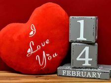 Valentine's Day Horoscope 2022: ಈ ಬಾರಿಯ ಪ್ರೇಮಿಗಳ ದಿನದಂದು 12 ರಾಶಿಗಳ ಪ್ರೇಮ ಭವಿಷ್ಯ ಹೇಗಿದೆ?