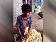 ತಬ್ಬಲಿ ಹುಡುಗ  ತಾಯಿ ನೆನೆದು  ಬಿಕ್ಕಳಿಸಿ ಹಾಡಿದ ಹಾಡು ನಿಮ್ಮ ಕಣ್ಣಂಚಿನಲ್ಲೂ ನೀರು ತರುತ್ತೆ