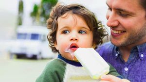 ಪೋಷಕರೇ ಯಾವ ವಯಸ್ಸಿನಲ್ಲಿ ಮಕ್ಕಳಿಗೆ ಐಸ್‌ಕ್ರೀಮ್‌ ಕೊಟ್ಟರೆ ಉತ್ತಮ? 