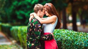 ಪತಿಯಲ್ಲಿ ಈ ಗುಣಗಳಿದ್ದರೆ ಅವರು ನಿಮ್ಮಲ್ಲಿ ಜೀವಾನೆ ಇಟ್ಟಿದ್ದಾರೆ ಎಂದರ್ಥ!