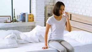 ಬೆಳಗ್ಗೆ ಎದ್ದಾಗ  ಹಲ್ಲುಜ್ಜದೆ ನೀರು ಕುಡಿದರೆ ಈ ಅದ್ಭುತ ಪ್ರಯೋಜನಗಳಿವೆ ಗೊತ್ತಾ? 