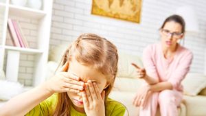 ಮಕ್ಕಳನ್ನು ಬೆಳೆಸುವಾಗ ಈ ತಪ್ಪುಗಳನ್ನು ಮಾಡಲೇಬೇಡಿ !