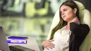 ಗರ್ಭಿಣಿಯಾಗಿದ್ದಾಗ ಕೆಲಸದ ಜಾಗದಲ್ಲಿ ಎದುರಾಗೋ ಸಮಸ್ಯೆಗಳೇನು? ಪರಿಹಾರವೇನು?  