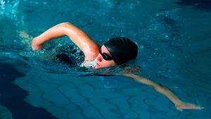 ಈಜಾಡಿದ್ರೆ ಸಾಕು ಯಾವುದೇ ವರ್ಕ್‌ಔಟ್‌ ಇಲ್ದೇ ಸುಲಭವಾಗಿ ಕ್ಯಾಲೊರಿ ಕರಗಿಸ್ಬಹುದು !