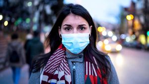 ಮತ್ತೆ ಈ ರಾಜ್ಯಗಳಲ್ಲಿ ಮಾಸ್ಕ್ ಕಡ್ಡಾಯ:   ಕೊರೊನಾ ತಡೆಗಟ್ಟಲು ಮಾಸ್ಕ್ ಧರಿಸುವಾಗ ಈ ತಪ್ಪು ಮಾಡದಿರಿ