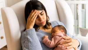 ಹೆರಿಗೆಯ ಬಳಿಕ ತಲೆಸುತ್ತು, ಸುಸ್ತು ತಡೆಗಟ್ಟುವುದು ಹೇಗೆ?