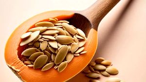 ಕರ್ಬೂಜ ಬೀಜ ಬಿಸಾಡಬೇಡಿ, ಆರೋಗ್ಯಕ್ಕೆ ಇಷ್ಟೆಲ್ಲಾ ಪ್ರಯೋಜಗಳಿವೆ, ಸಸ್ಯಾಹಾರಿಗಳಿಗಂತೂ ಸೂಪರ್ ಫುಡ್! 