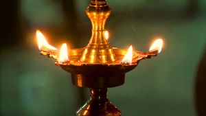  ದೇವರ ದೀಪಕ್ಕೆ ಯಾವೆಲ್ಲಾ ಬತ್ತಿ ಬಳಸಬಹುದು? ಒಂದೊಂದು ಬಗೆಯ ಬತ್ತಿಗೆ ಇದೆ ಅದರದ್ದೇ ಆದ ಪ್ರಾಮುಖ್ಯತೆ